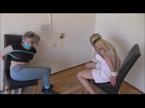 ❤️ Dépendante / attachée et bâillonnée / demoiselle en détresse ❌ Fucking at us ❌❤