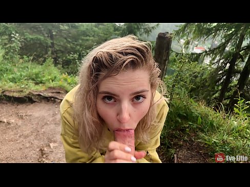 ❤️ Une fille avale du sperme après une fellation publique - Eva Elfi ❌ Fucking at us ❌❤